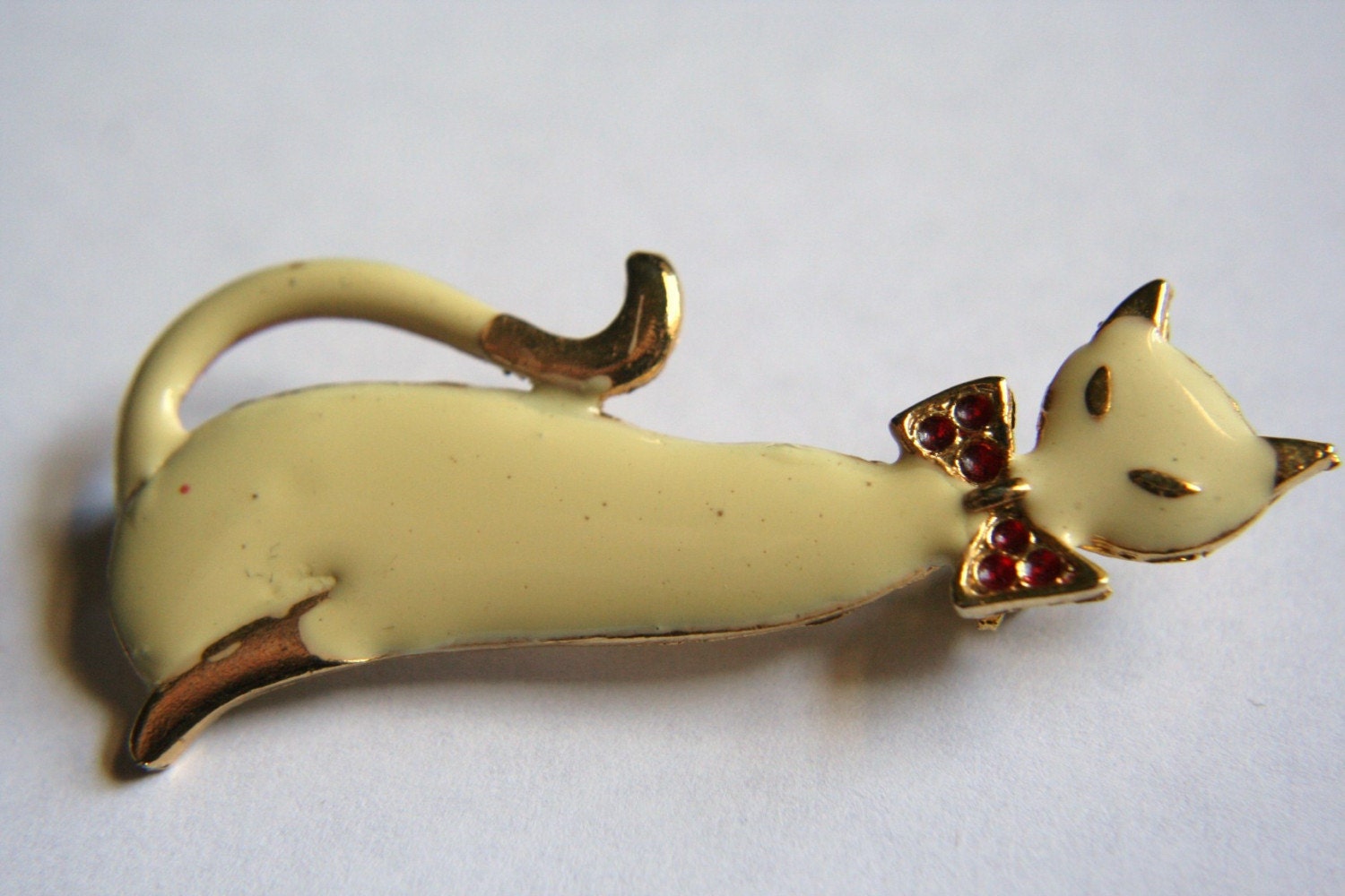 Vintage Cat Brooch Pin Red Rhinestones Costume Jewelry