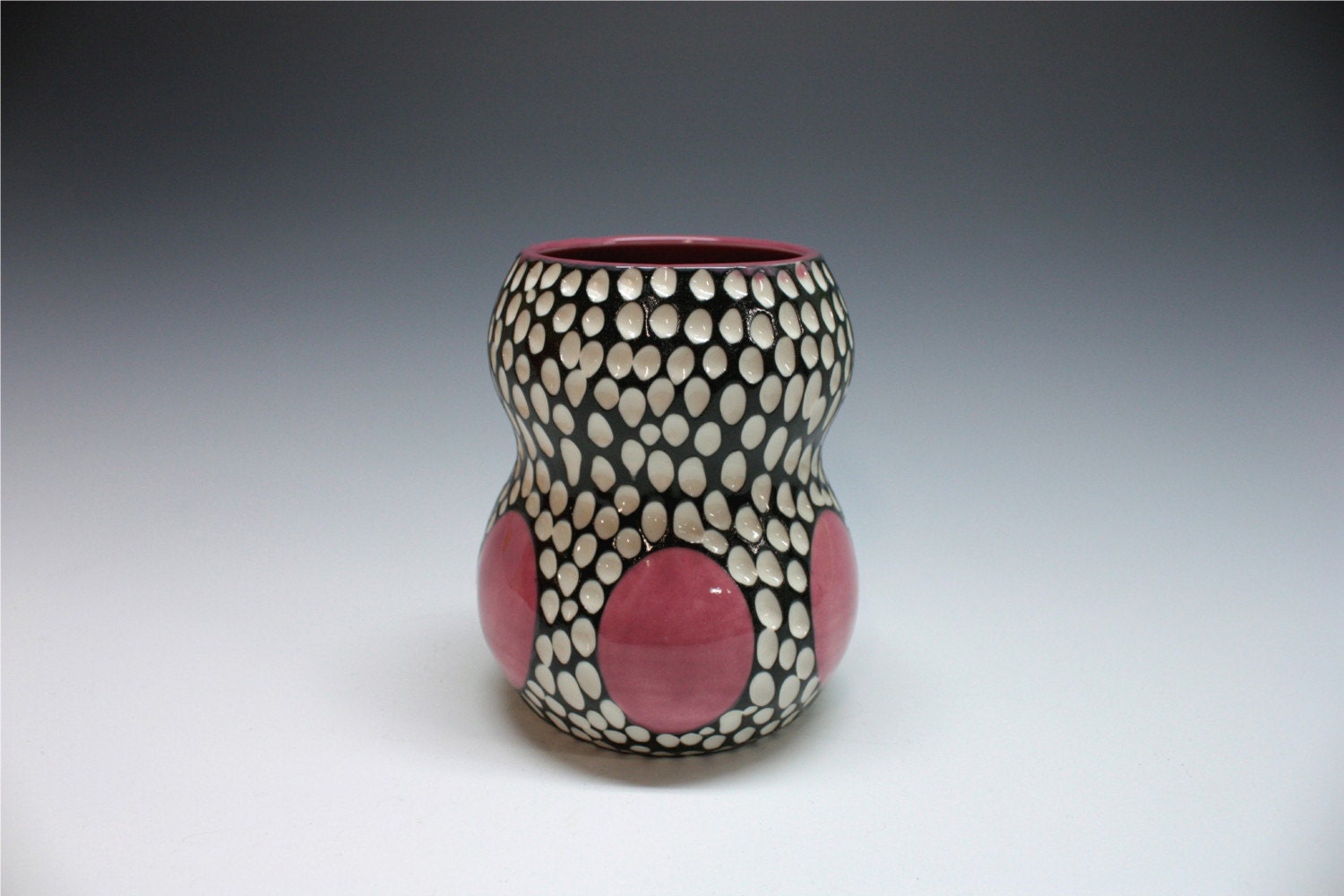Mod Spot Vase pink black white