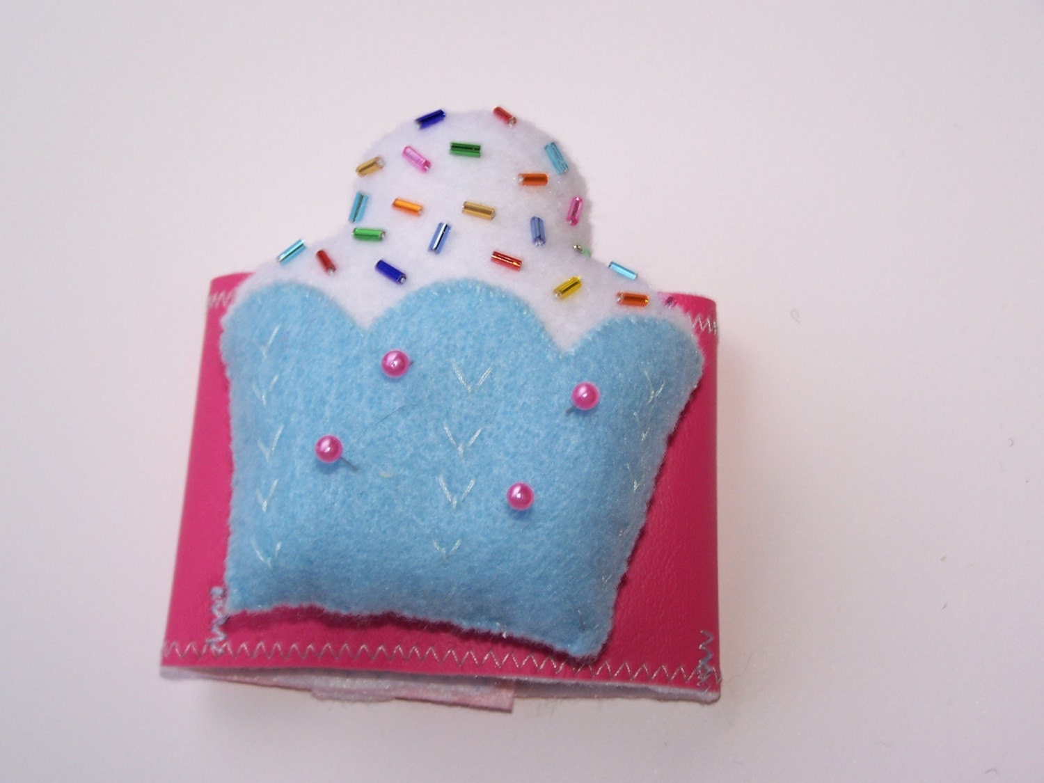 Wrist Pin Cushion - Cupcake