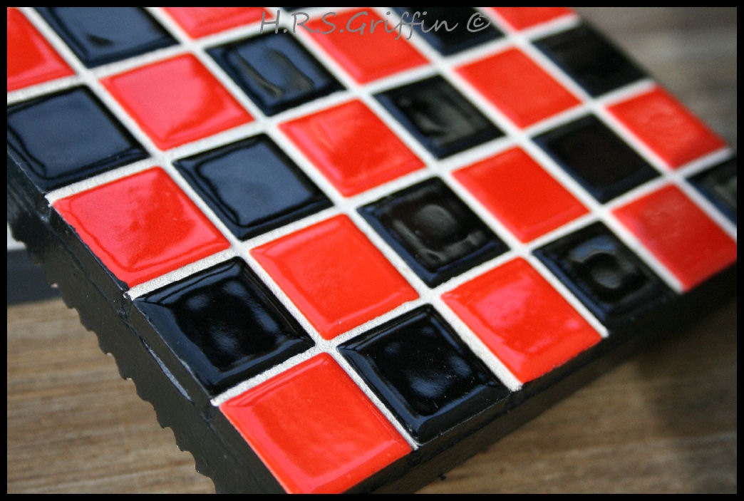 Mosaic Trivet Bold Black and Orange/Red