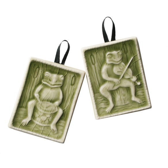 Frog Musician Ornaments - Fiddler and Drummer -  Musical Amphibian lovers - Olive green - It aint easy being green