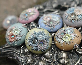 chefs choice surprise - rain garden pendant