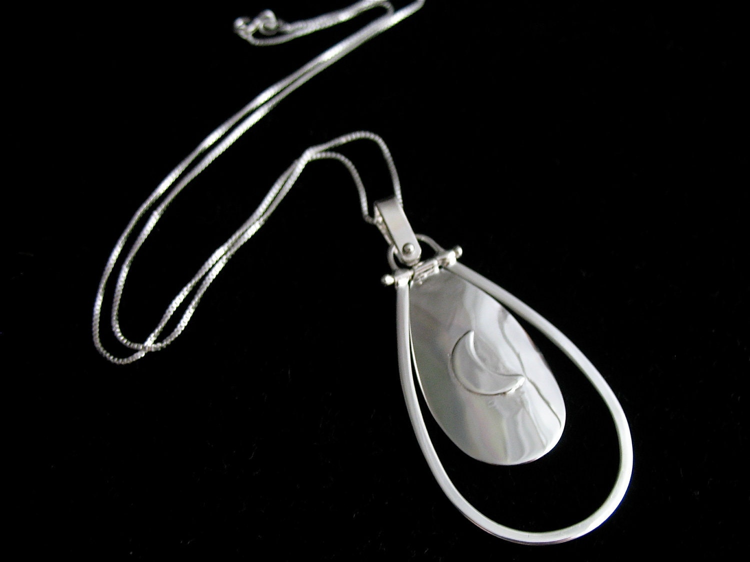 Movable Crescent Moon Pendant with 18 Inch Box Chain , Handmade in Sterling Silver, Stevie Nicks Inspired
