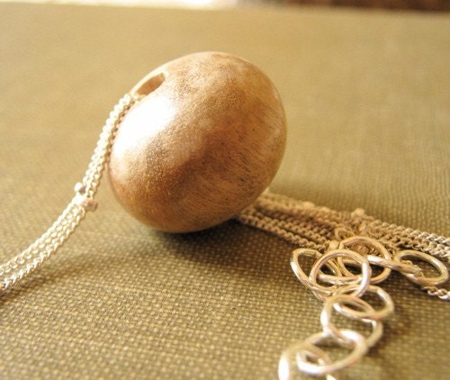 Tugas Jellyfish Necklace