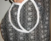 Black and White Apron with Tulip Pocket