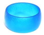 Handcrafted resin bangle "frosty blue"