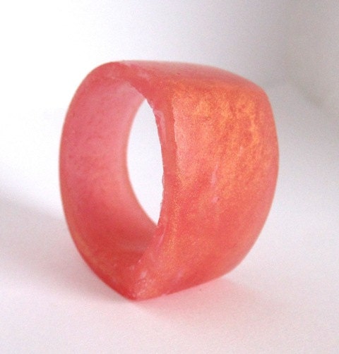 Handcrafted resin ring "peach melba"