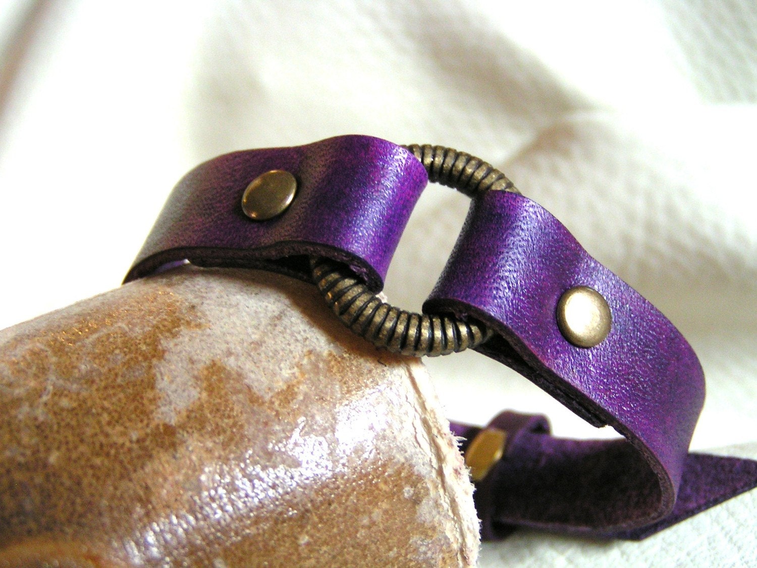 Purple ridged ring cuff