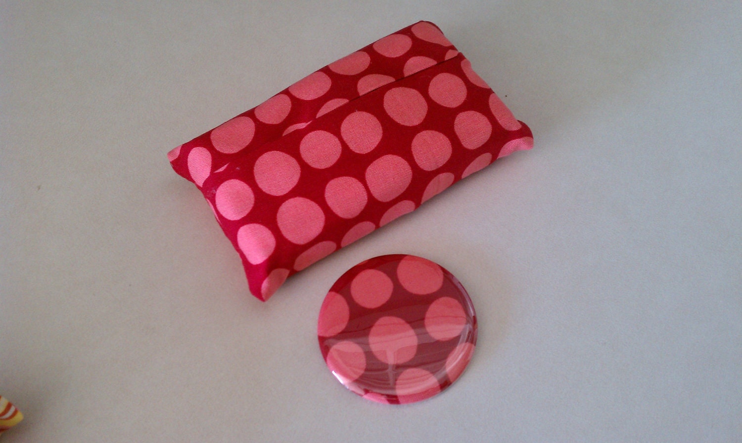 Matching tissue cozy and pocket mirror