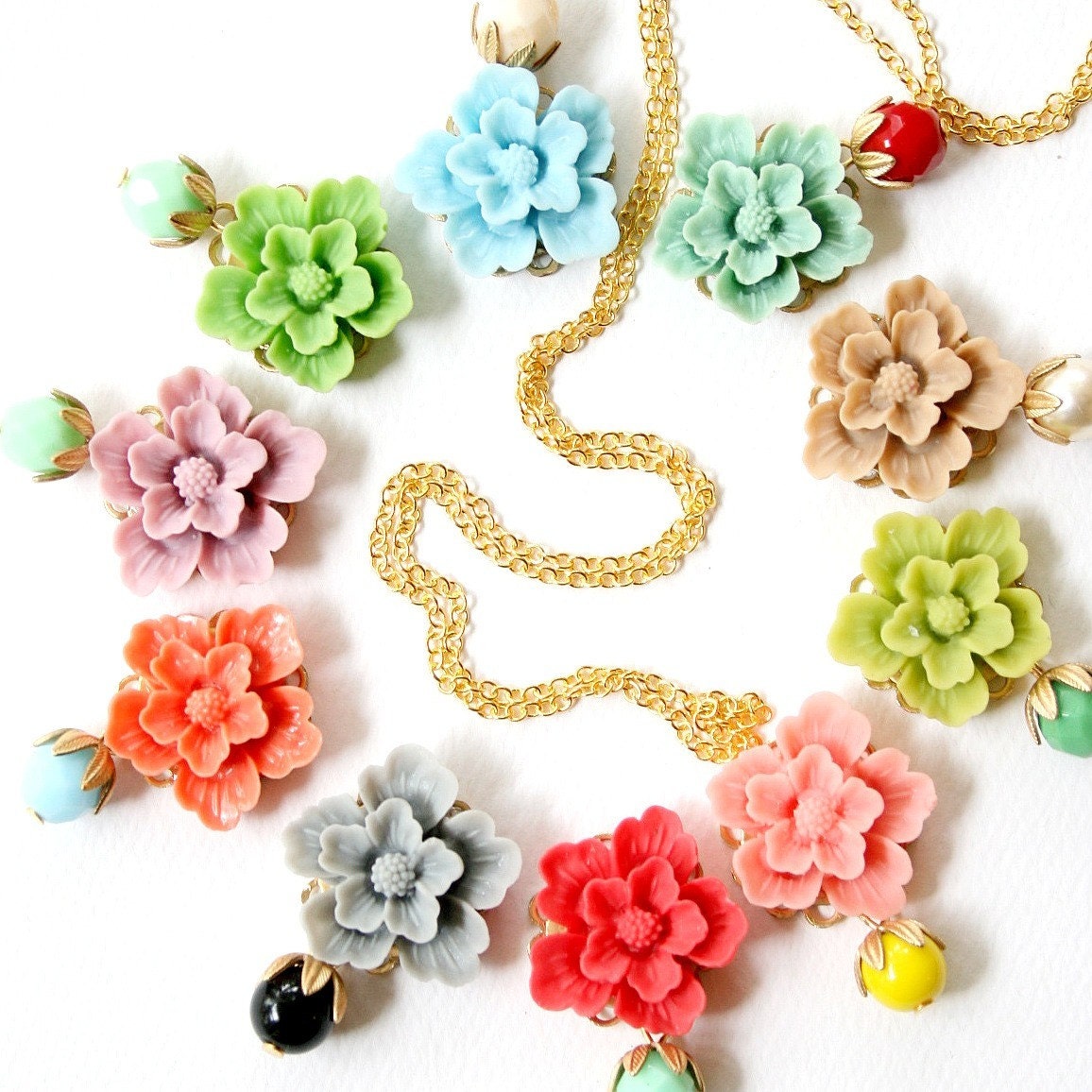 Rosy Flower Pendant Necklace