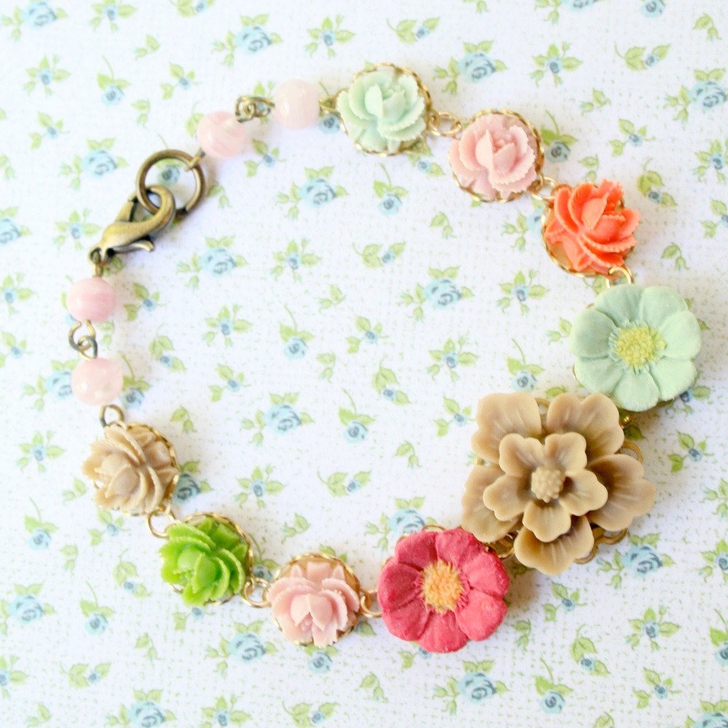Posy Flower Bracelet