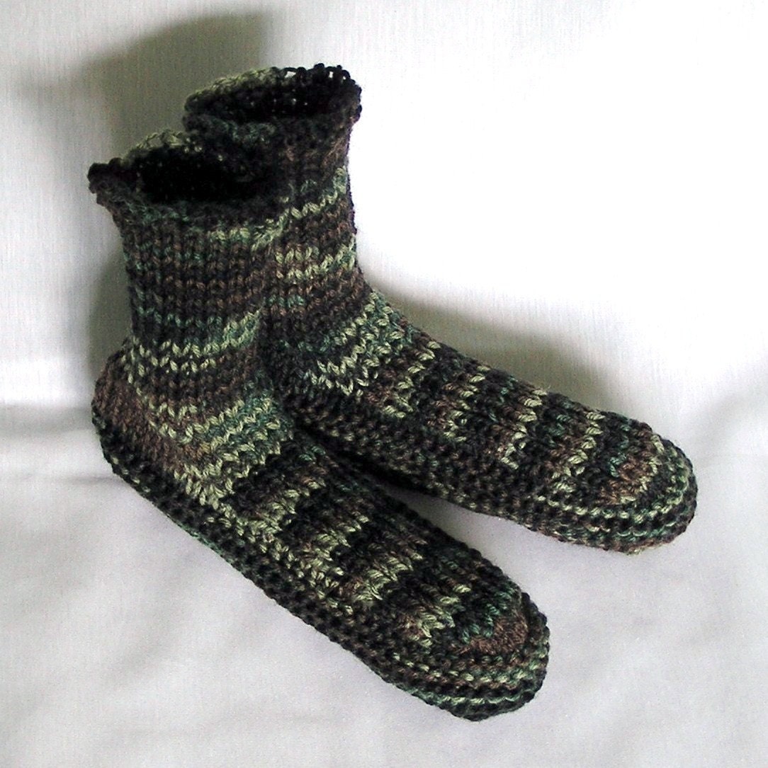 Camo Slipper Socks, Handknitted, Boys or Women, Size 6 - 7 .
