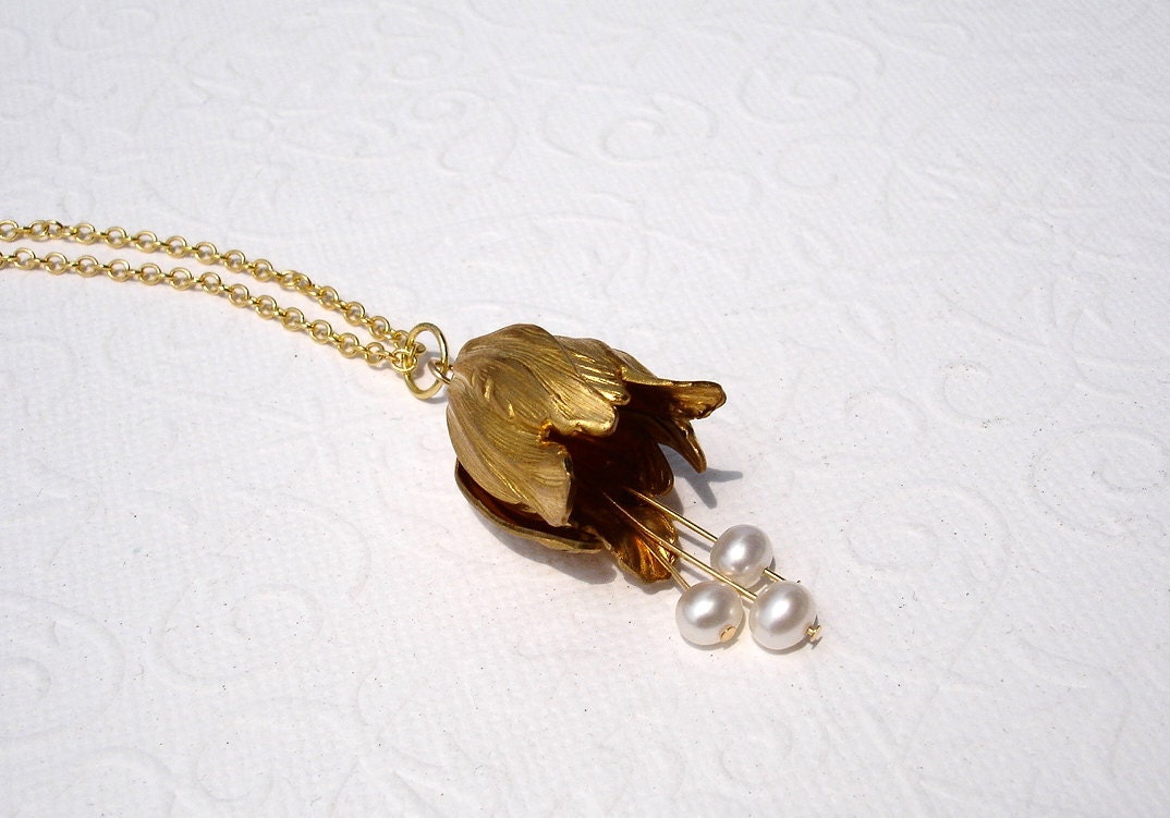 Sale Brass Pearl Flower Necklace Tulip Flower