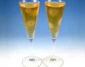 Champagne Flutes - Wildflowers - Trumpet Style - Custom Etched Glass - Wedding Toasting Flutes