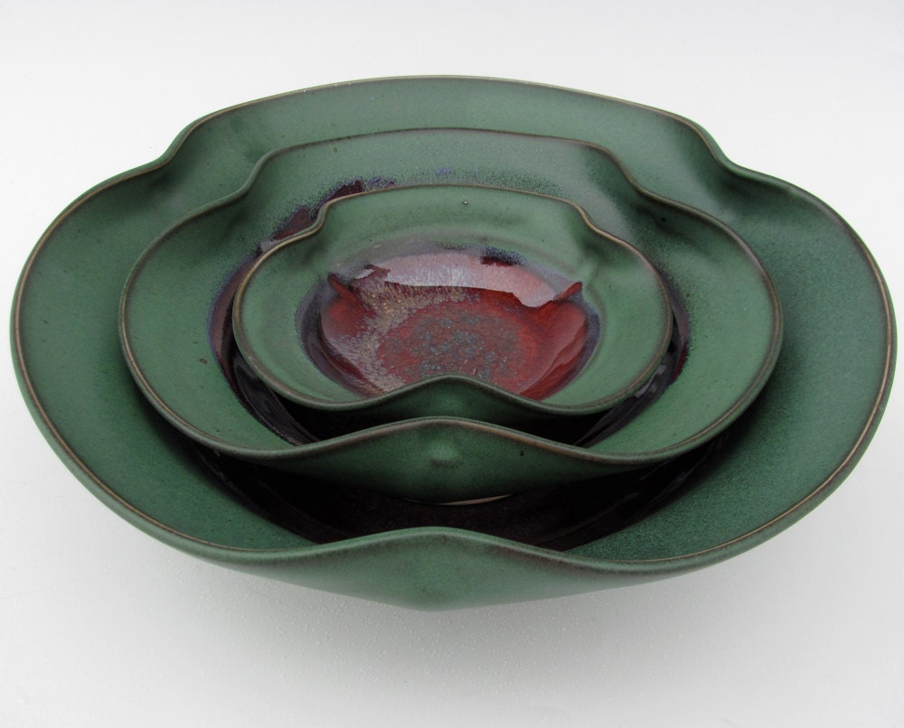 Nesting Bowl Set - Made to Order - Copper Red Dark Green Ceramic Pottery - Set of 3 - Chip and Dip