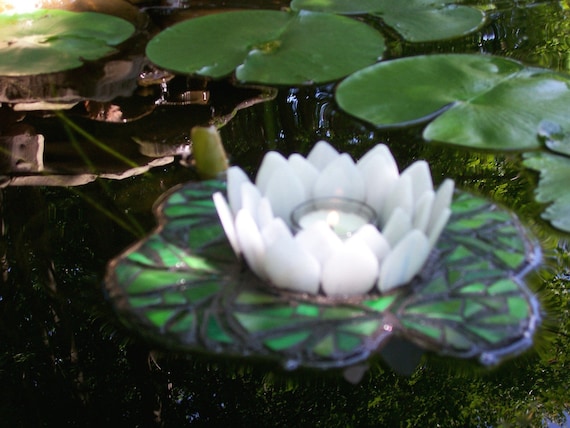 Water Lily Candle Holder, Floating Glass Art Sculpture, for Water Gardens, Outdoor Rooms, Home Decor