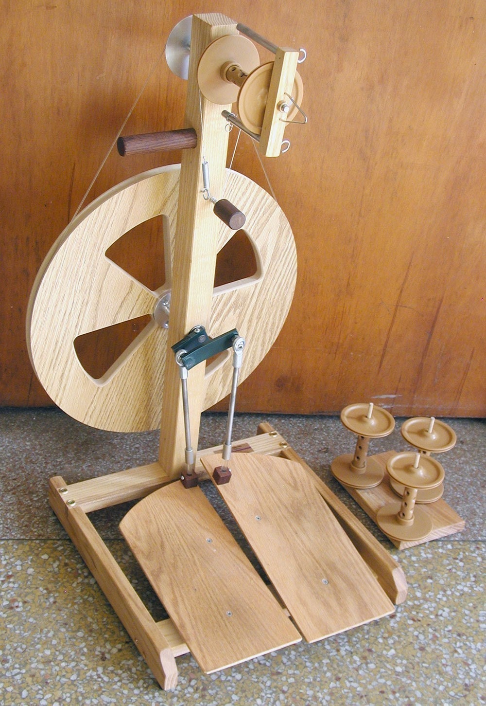 Fricke Double Treadle Spinning Wheel FREE SHIPPING S 160 DT S160DT