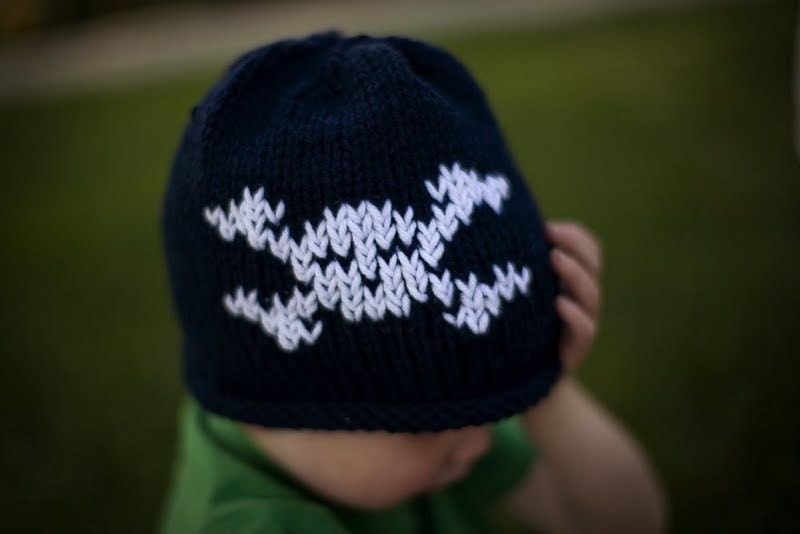 One Eyed Pirate - Skull and Crossbones Knit Hat Blue with White Skull
