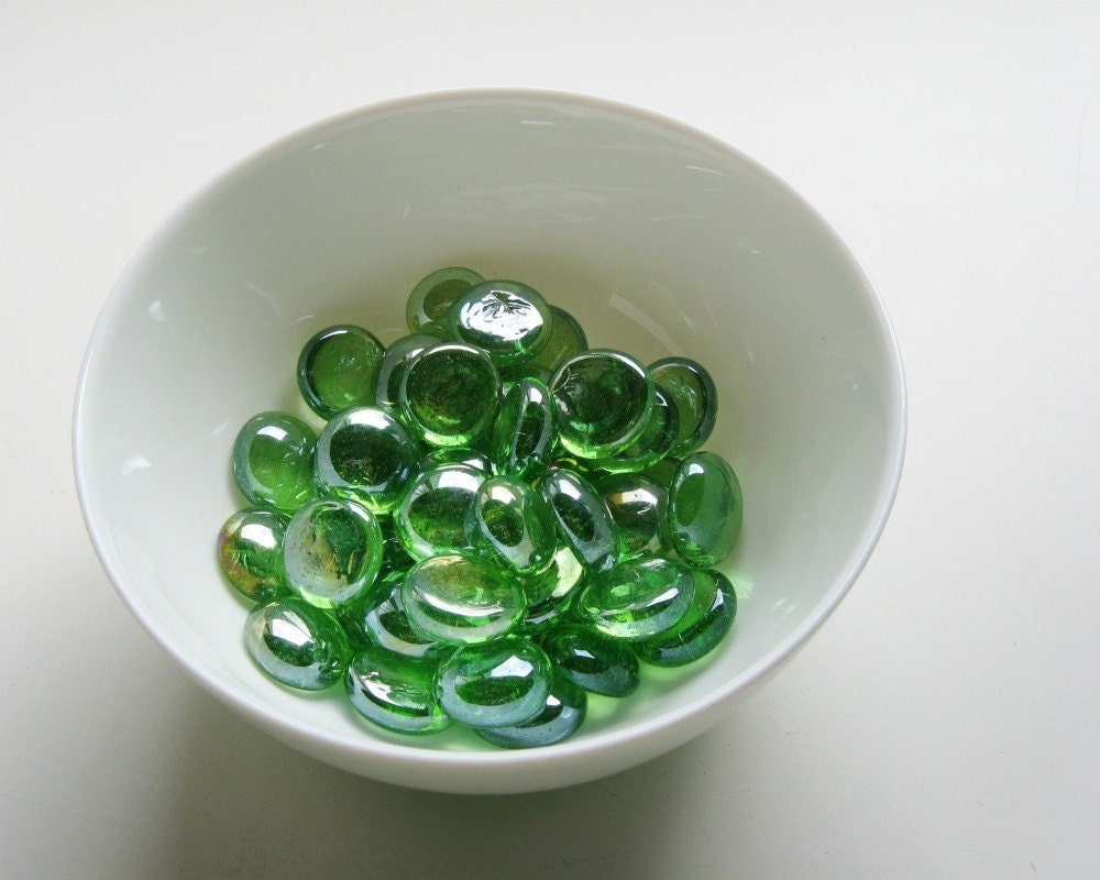 10 Glass Gems Light Green Iridescent