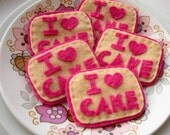 I Love Cake, felt pin