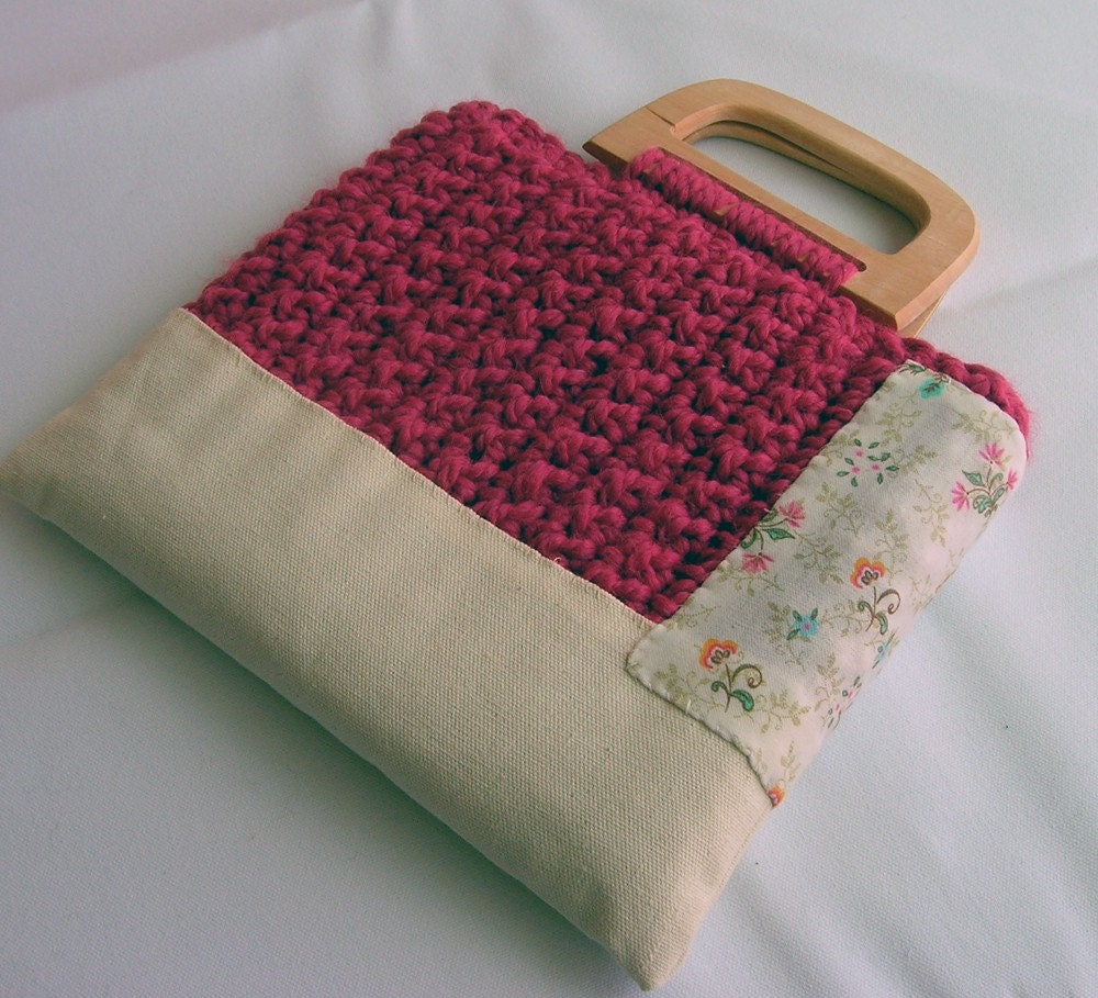 CANVAS 001 - Pink Canvas Bottomed Bag with Floral Patch
