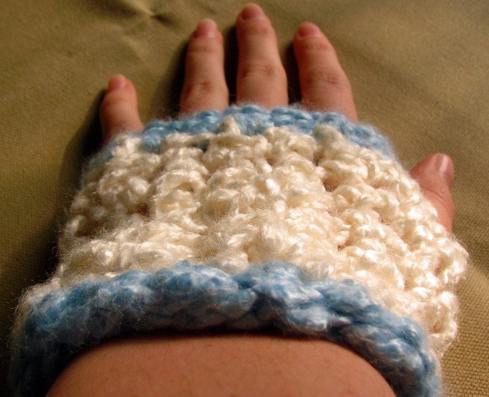 crocheted Bamboo Yarn Wrist Warmers