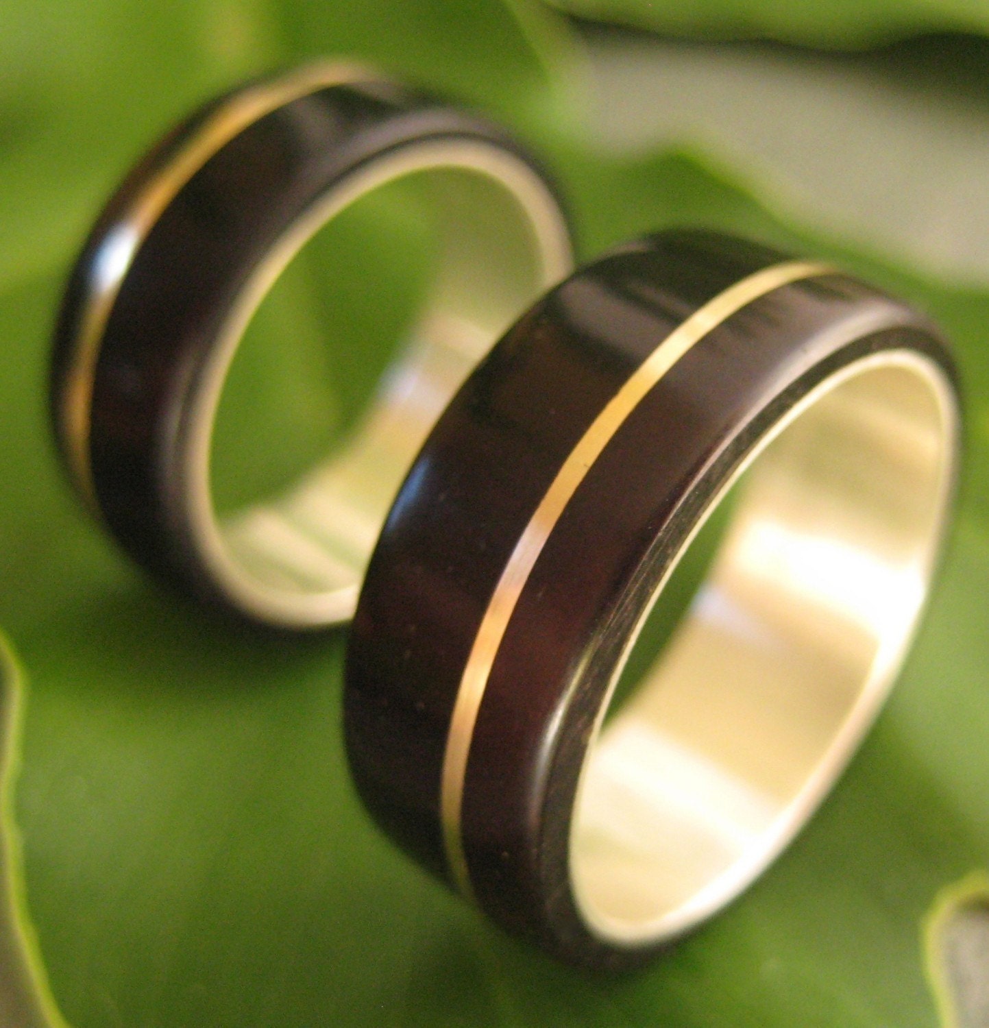 Oro Plano Ring - organic coyol seed with 14k gold inlay