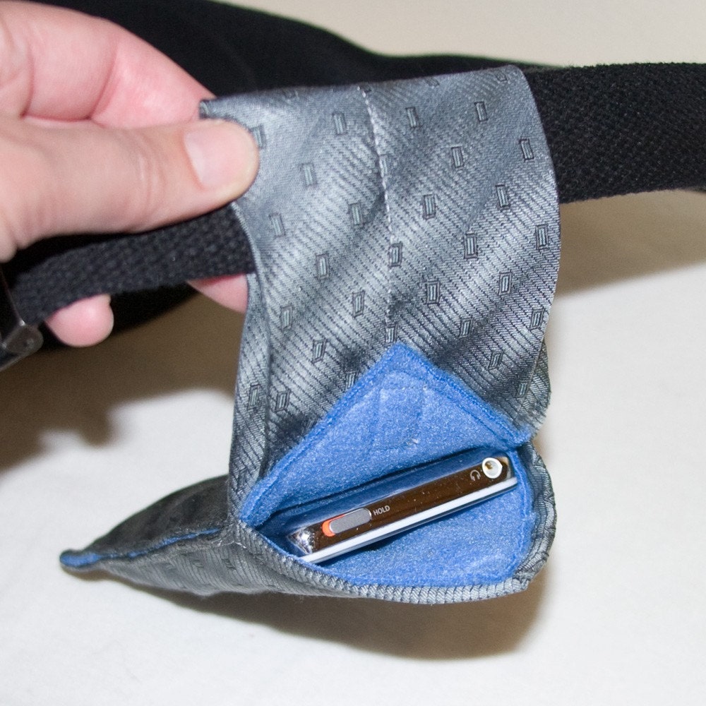 No. 354 - Belt Pouch iPod/Phone Cozy