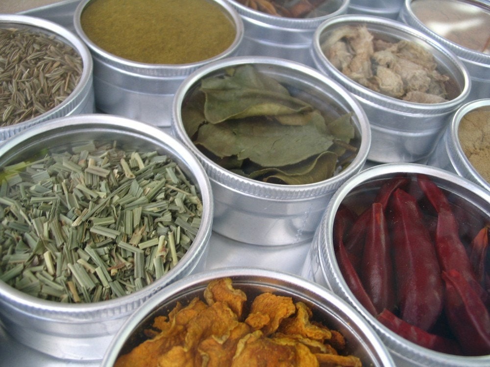 large thai spice kit - 15 integral Thai spices for your kitchen - memories of Bangkok
