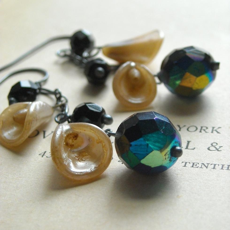 Nocturne - Handmade Earrings Vintage Glass and Sterling
