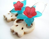 Day of the Dead Earrings, Skull Earrings, Dia de Los Muertos Earrings, Tropical Flowers and Skulls in Red, Turquoise & White - Skullina
