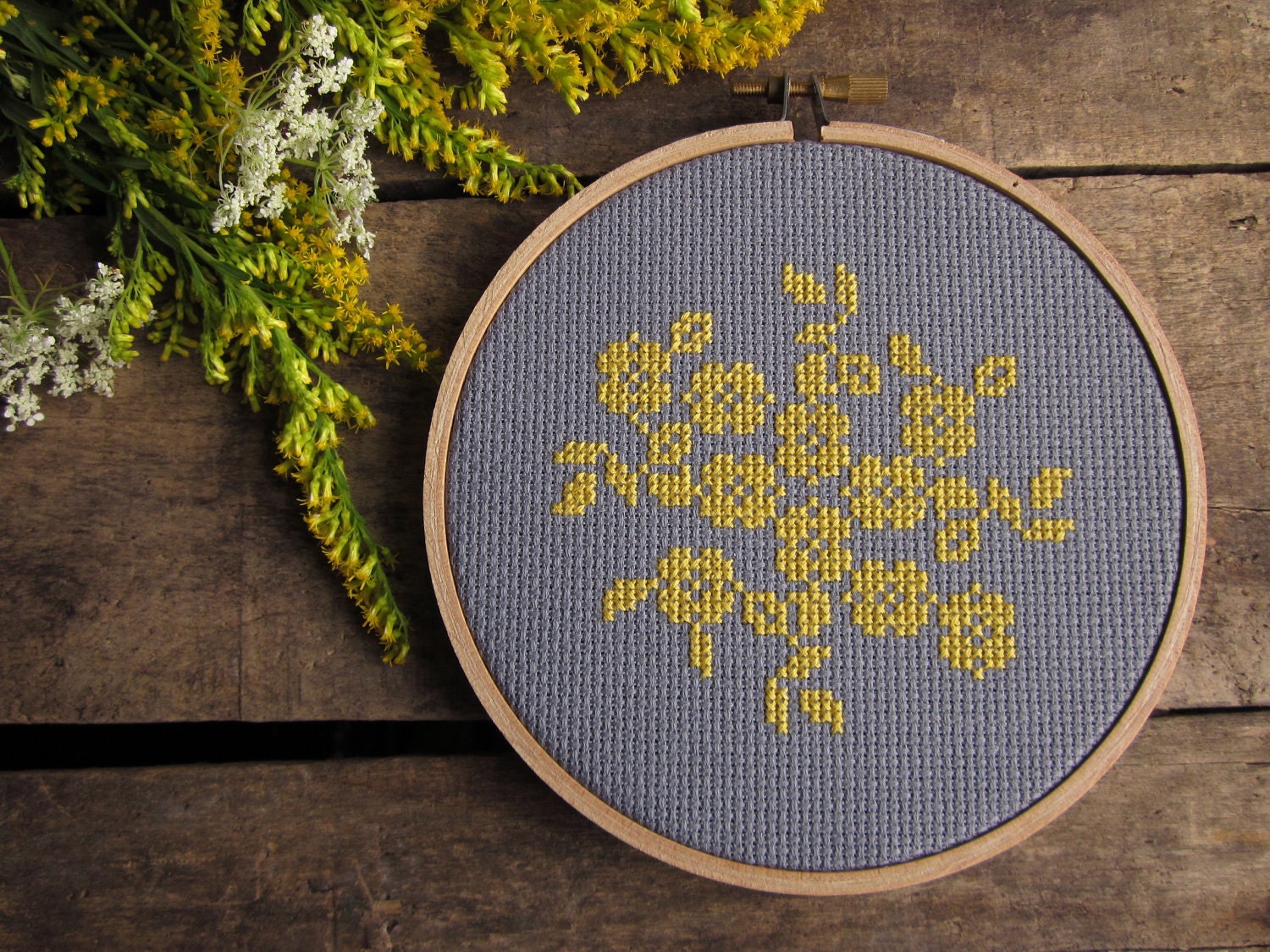 diy cross-stitch pattern/kit - yellow flowers on grey - to be framed in the 5 inch hoop