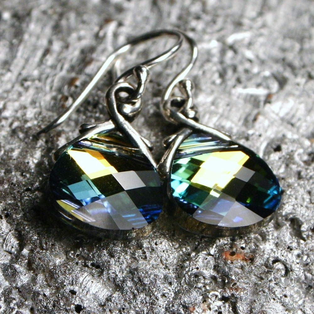 Wren ... Golden Green Sahara Flat Briolette on Sterling Silver ... Petite Dangle Earrings