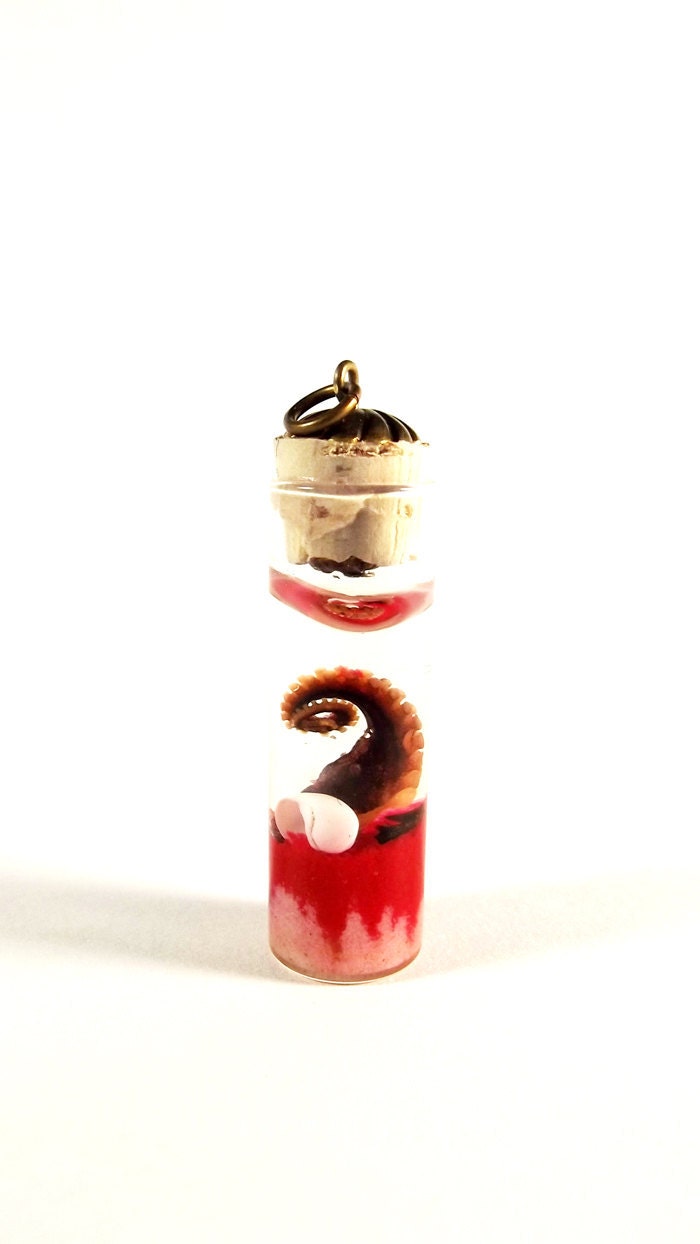 Tentacle Pendant Sp9