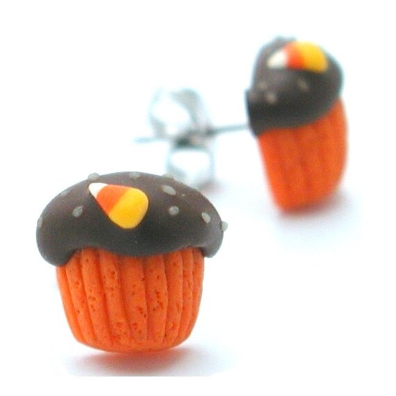 Halloween cupcake stud earrings - inediblejewelry