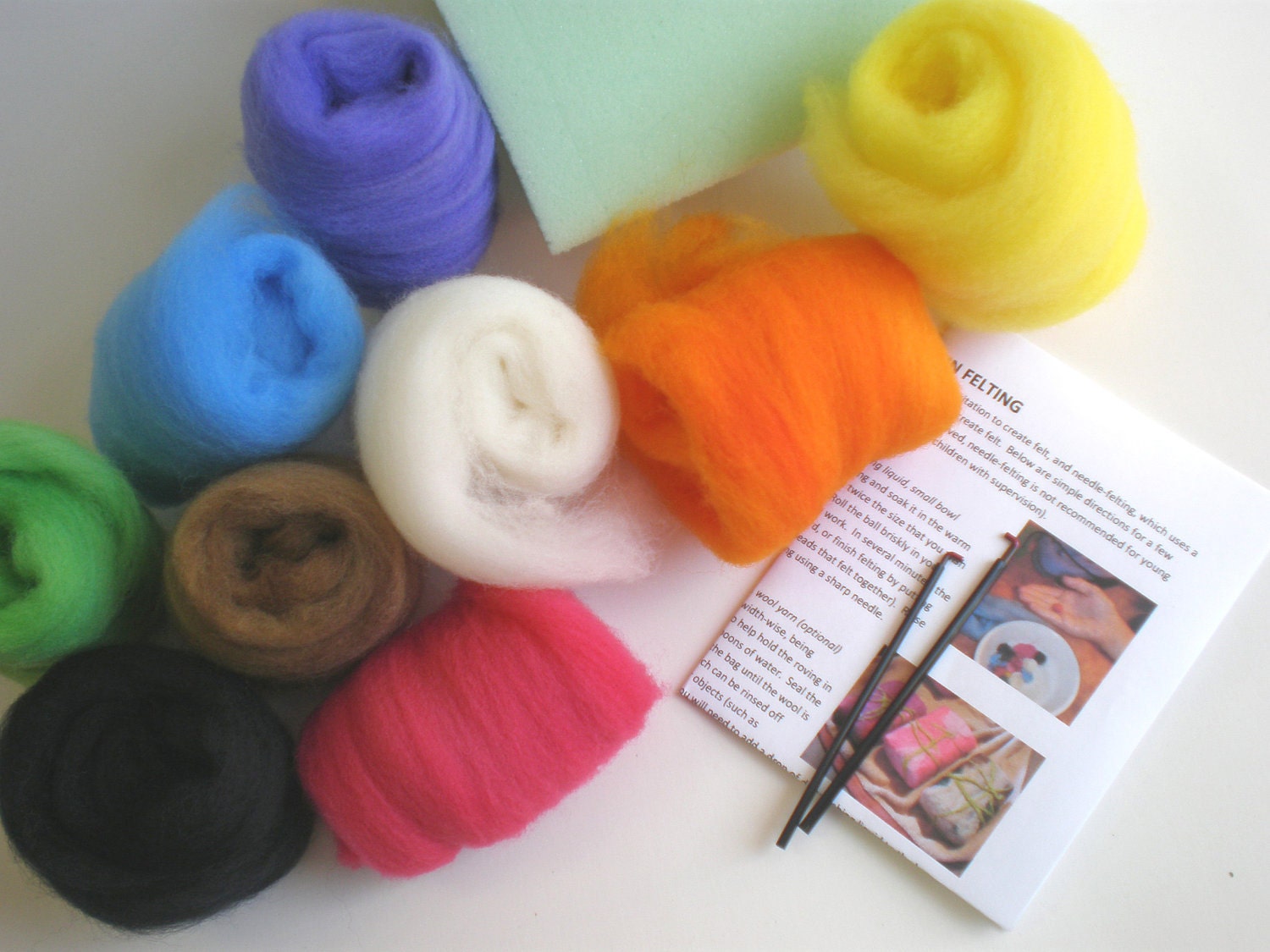Felting Mini Kit Basic Beginner for Wet and Needle Felting with Wool, Needles, Instruction