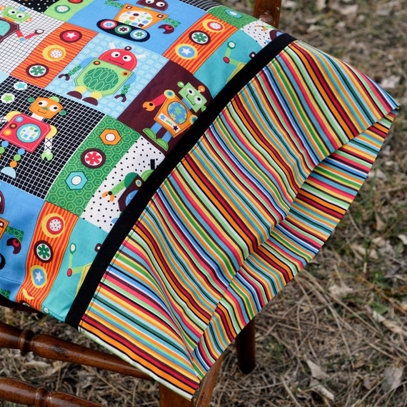 PLAYFUL ROBOTS, Standard Pillowcase, little boys bedroom bedding