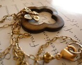 quatrefoil shell necklace with golden butterfly charm - 18K gold chain necklace with shell pendant - mariposa necklace