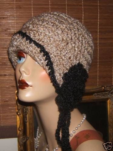 FREE/SHIPPING ELEGANT CROCHET CLOCHE FLAPPER STYLE HAT TAN WITH BLACK ACCENTS
