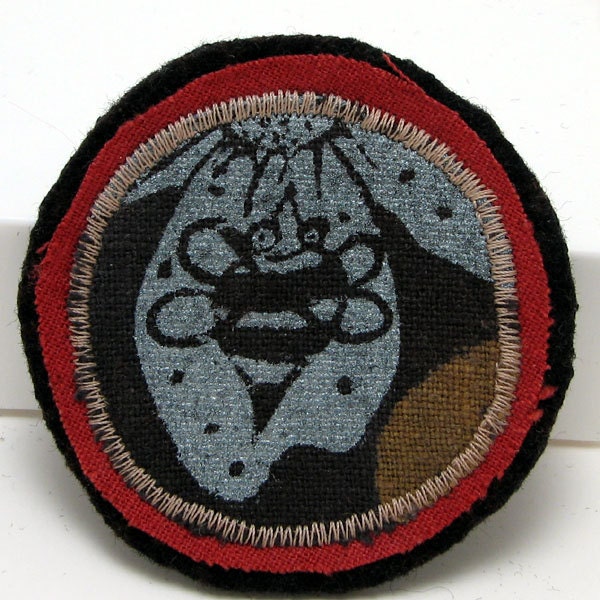 Fiber art brooch pin - Bee in Flower