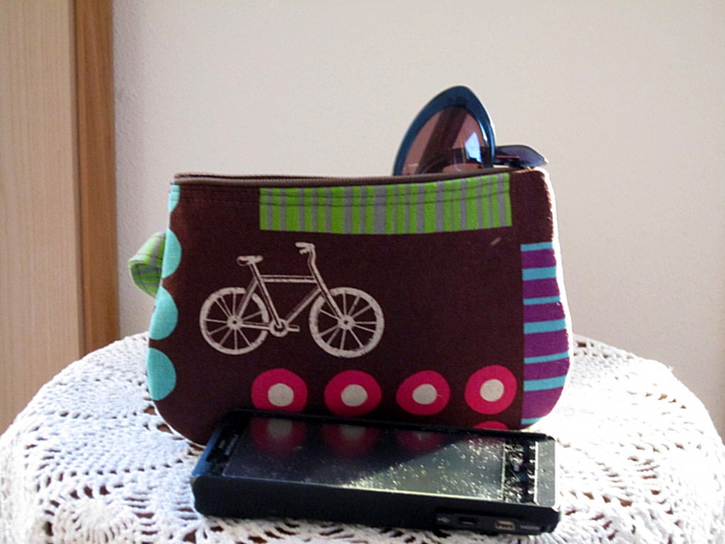 Wristlet Zipper Gadget Pouch Purse in Bicycles