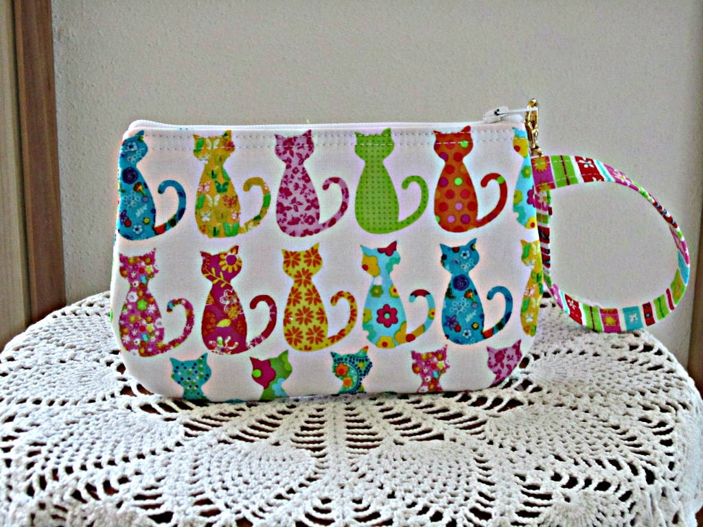 Clutch Wristlet Zipper Gadget Pouch Colorful Cats