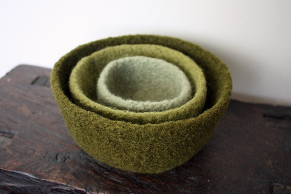 S/3 Felted Nesting Bowls - Greens