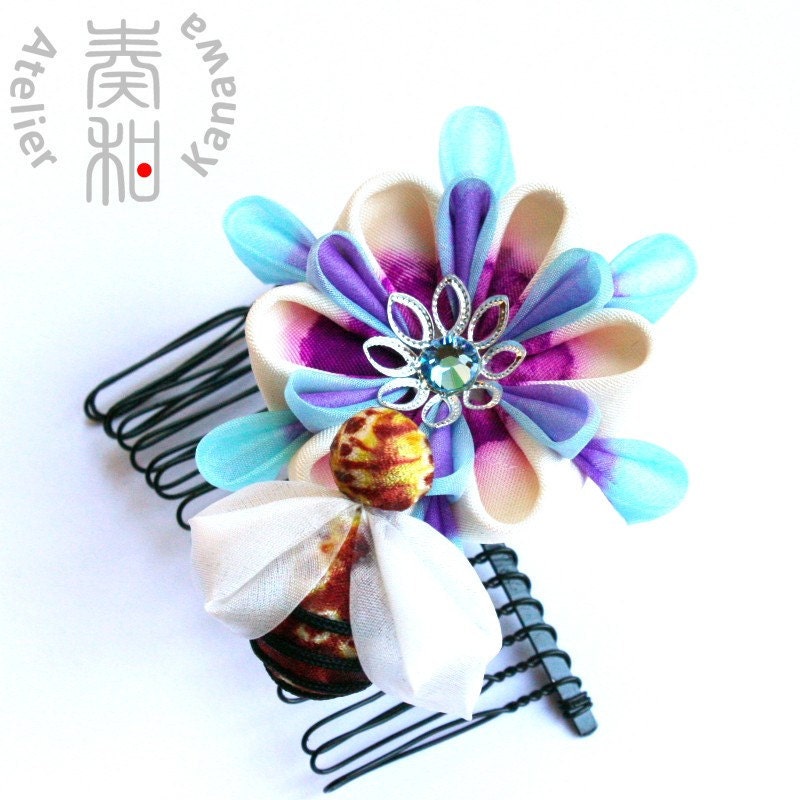Go Green Collection - Save the Honey Bees Tsumami Kanzashi Comb with Aquamarine Swarovski