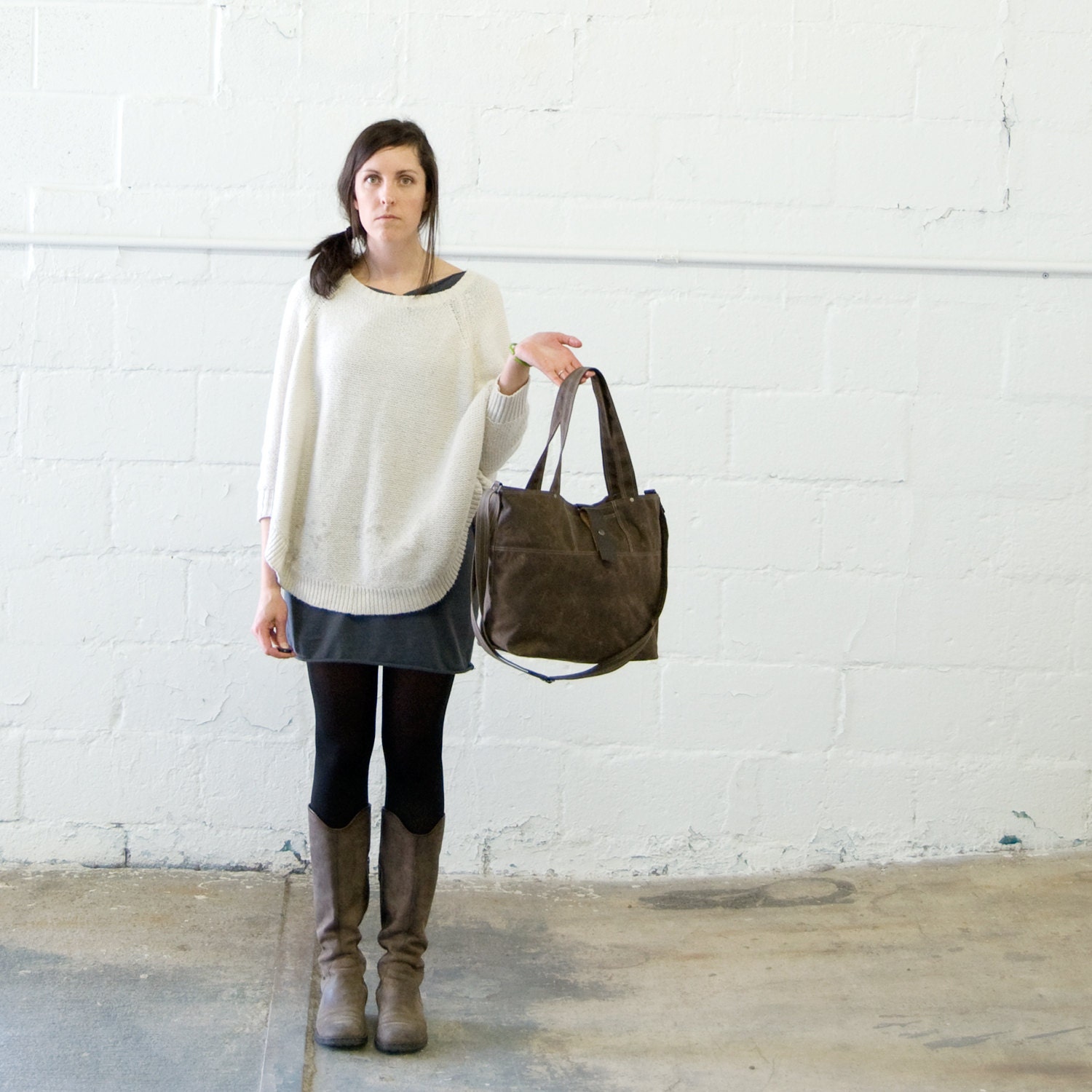 The Carrier - in Brown waxed canvas