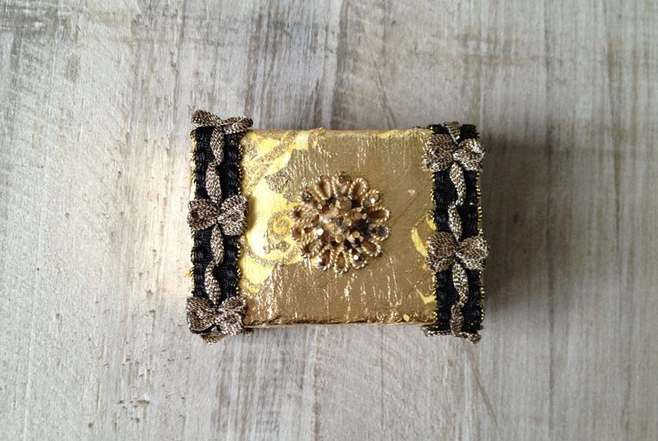SALE Altered vintage matchbox with a delicate gold bell and leaves garland inside
