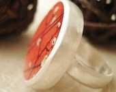 round tray ring-red branches