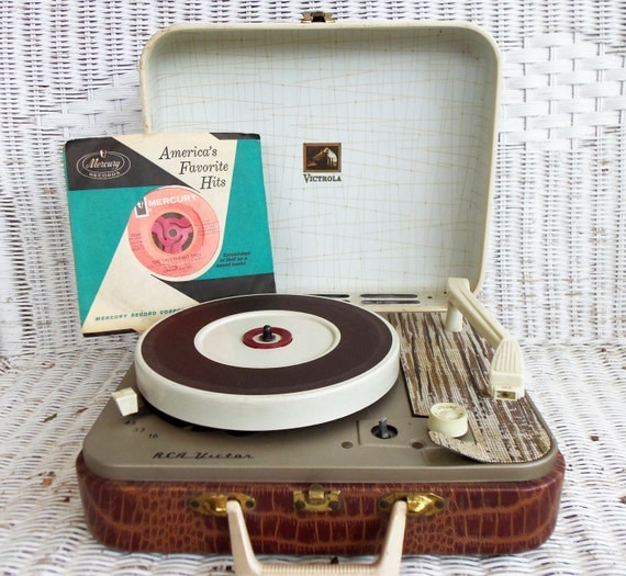 RCA Victor Portable Record Player in Faux Croco Case