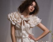 La Sylphide - little cream capelet with bow MADE TO ORDER