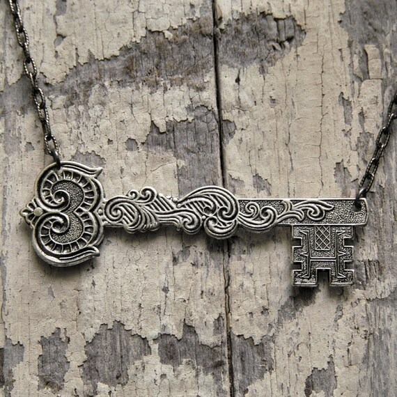 Secret Garden Key Necklace
